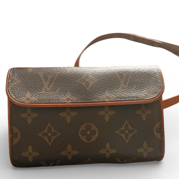 Louis Vuitton Handbags - Louis Vuitton LV Shoulder Bag Pochette Florentine Brown Monogram